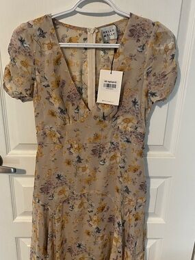 NWT Hello Molly Floral Dress